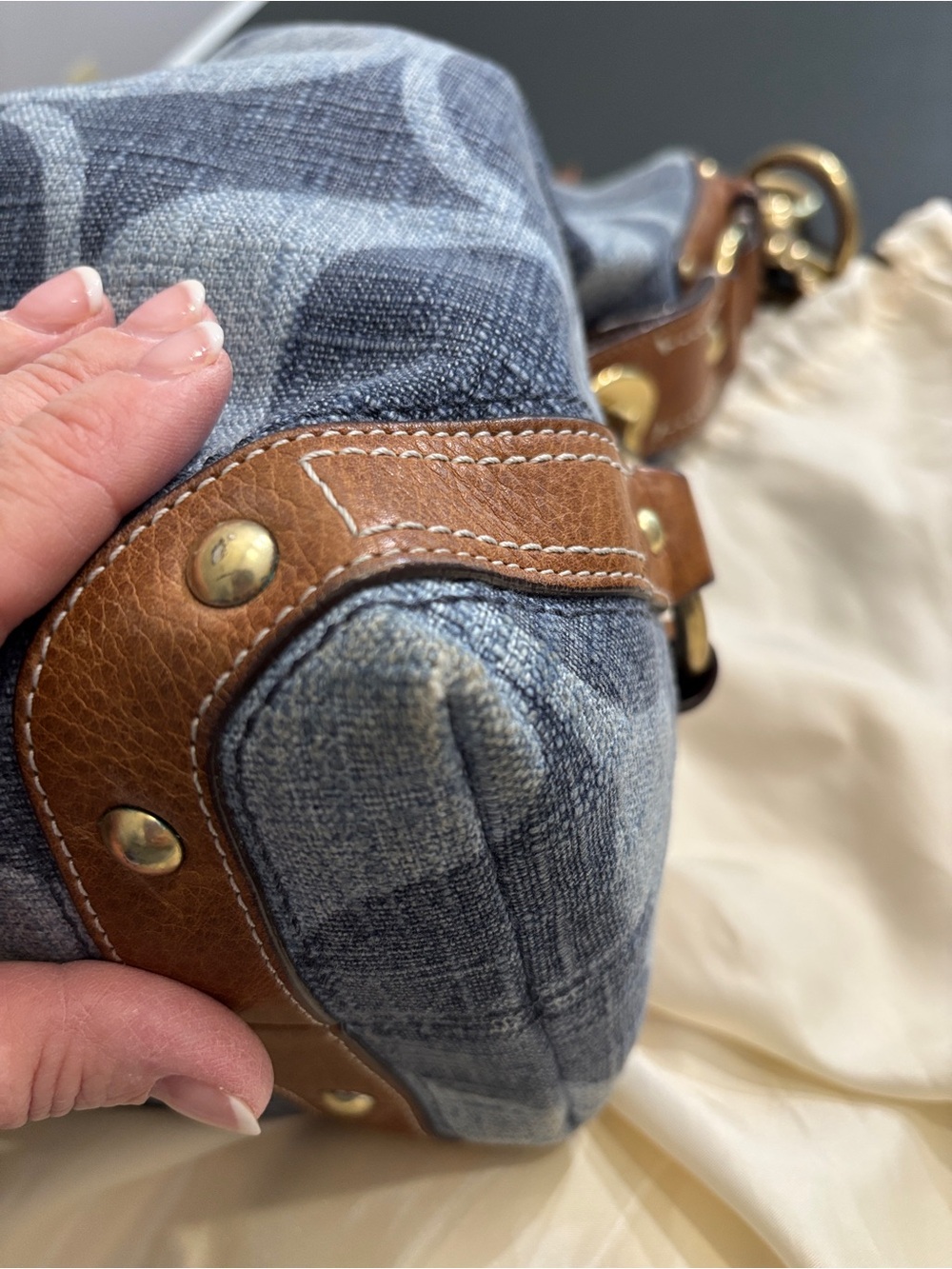 Vintage Denim Coach Carlye shoulder bag. - Picture 6 of 14